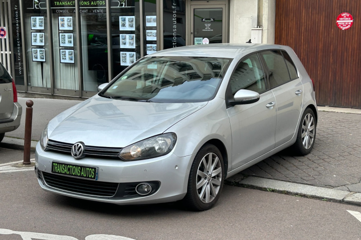 VOLKSWAGEN GOLF