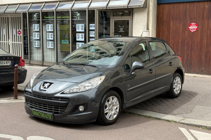 PEUGEOT 207