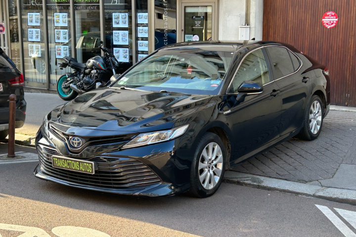 TOYOTA CAMRY HYBRIDE