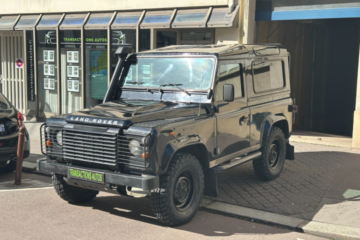 LAND ROVER DEFENDER 90 II STATION WAGON