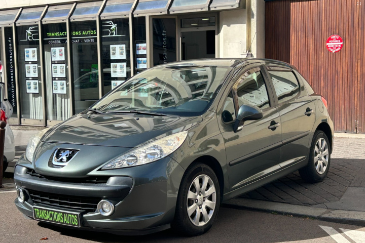 PEUGEOT 207