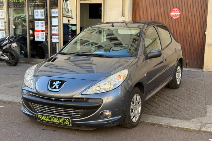 PEUGEOT 206+