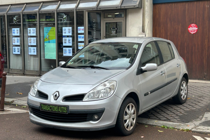 RENAULT CLIO III
