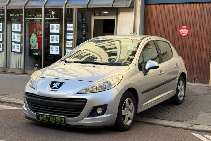 PEUGEOT 207