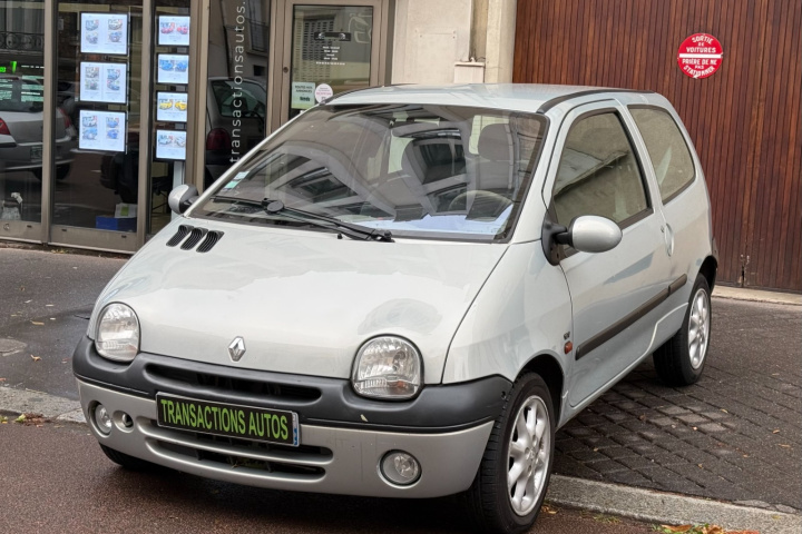 RENAULT TWINGO