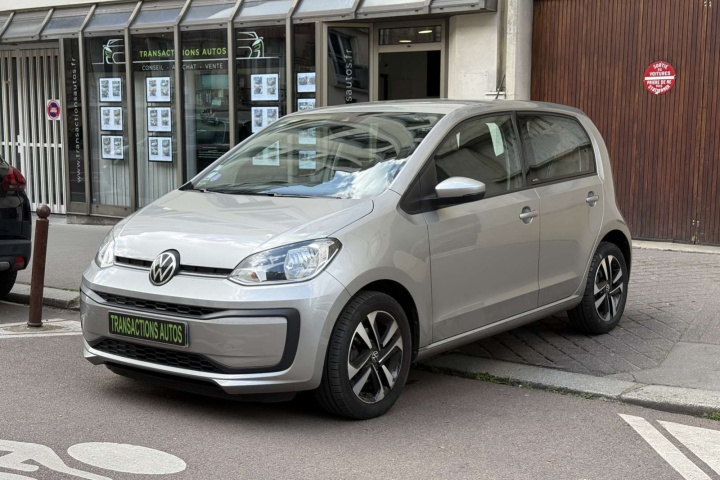 VOLKSWAGEN UP