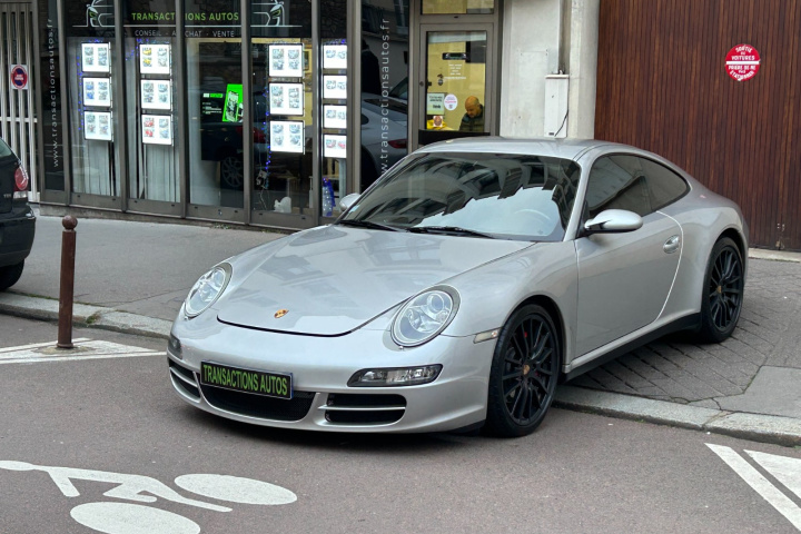 PORSCHE 911 CARRERA COUPE 997