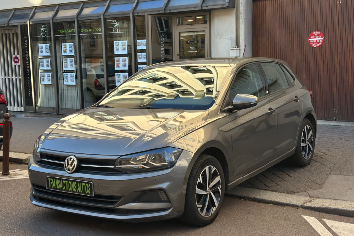 VOLKSWAGEN POLO