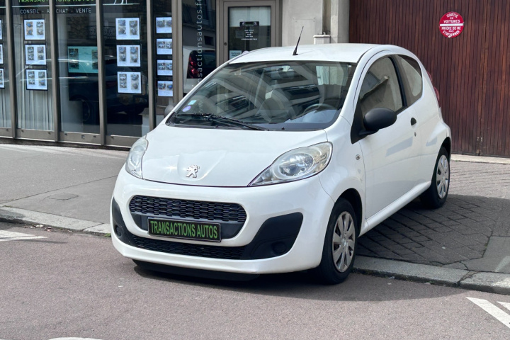PEUGEOT 107