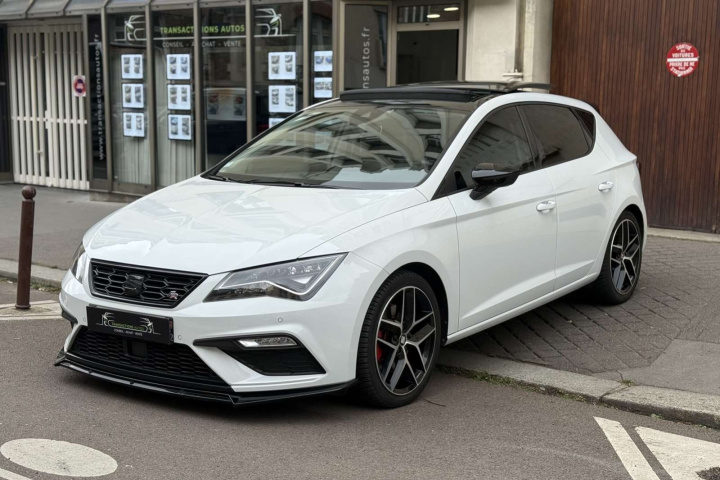 SEAT LEON
