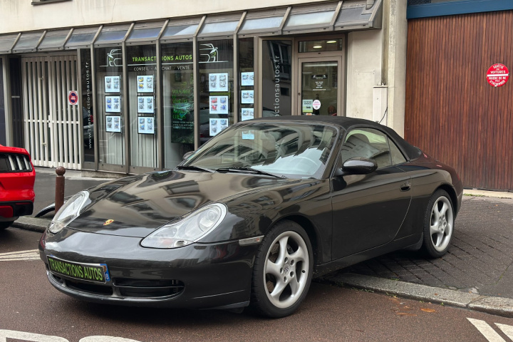 PORSCHE  911 CABRIOLET