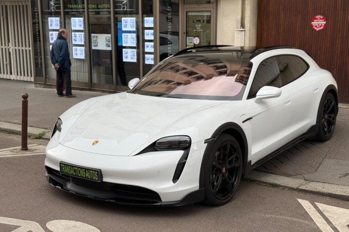 PORSCHE  TAYCAN 4 CROSS TURISMO