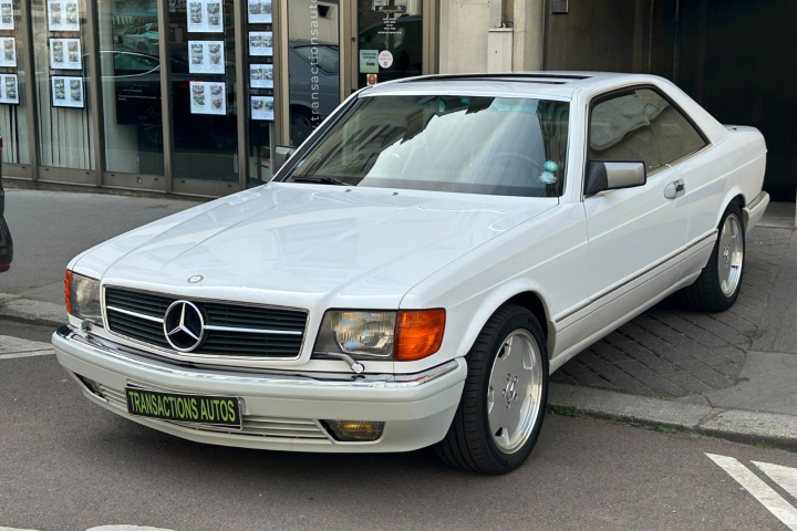 MERCEDES BENZ  560 V8 SEC 