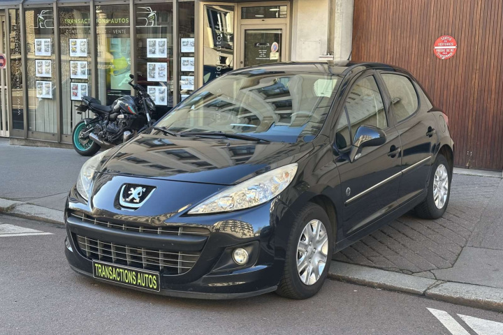 PEUGEOT 207